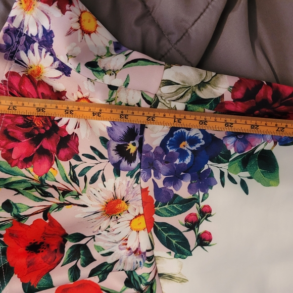 VENUS - Picture 8 of 8